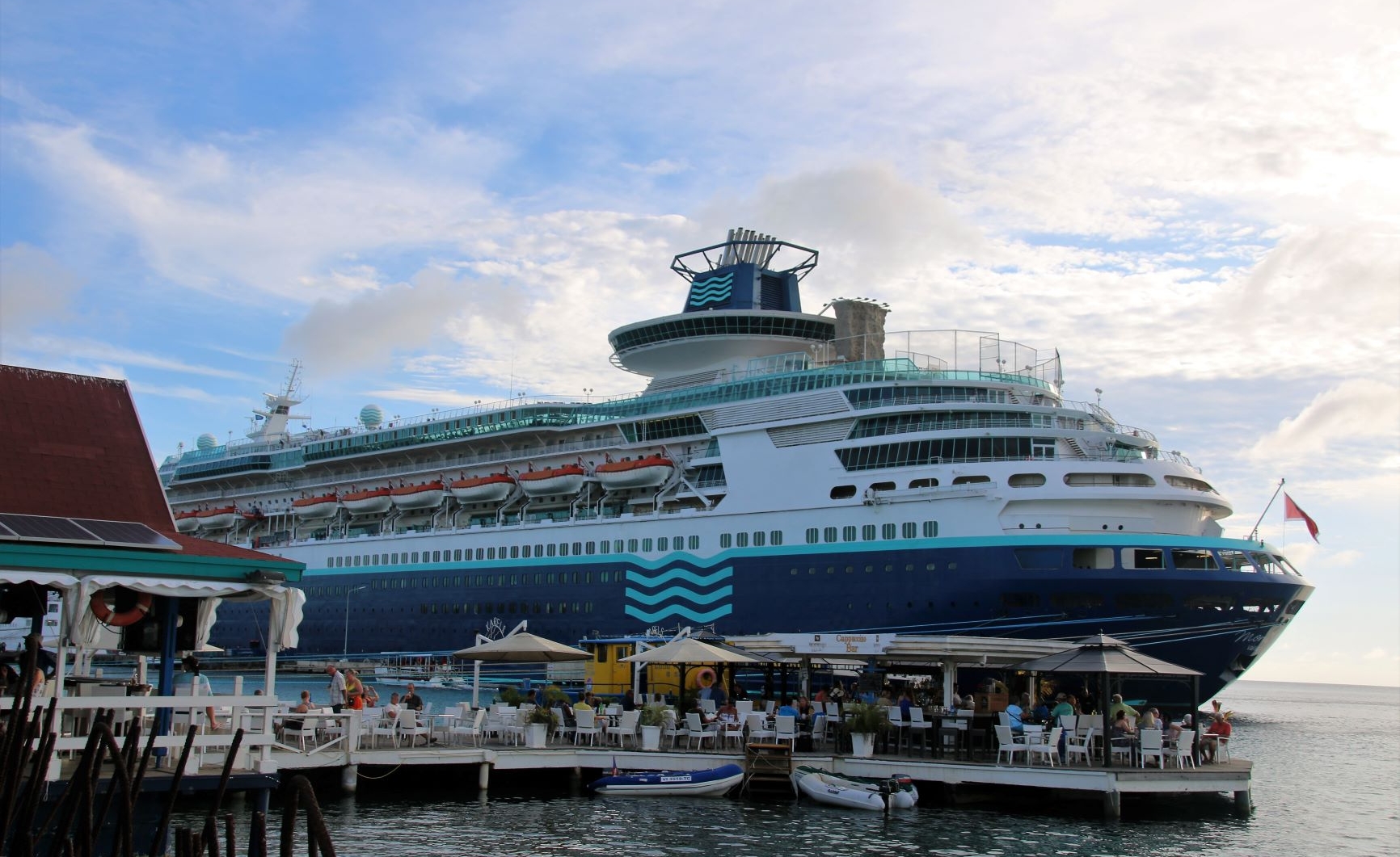 Se viene un crucero temático de rock en español