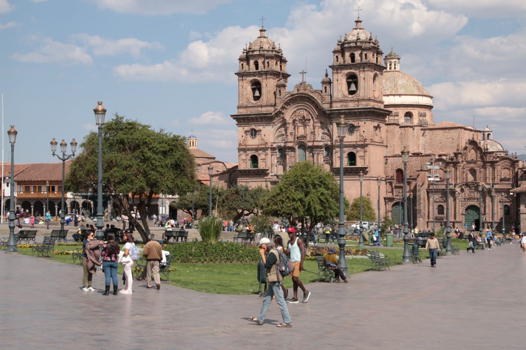 En Cuzco: ordenan la destrucción de un hotel Sheraton