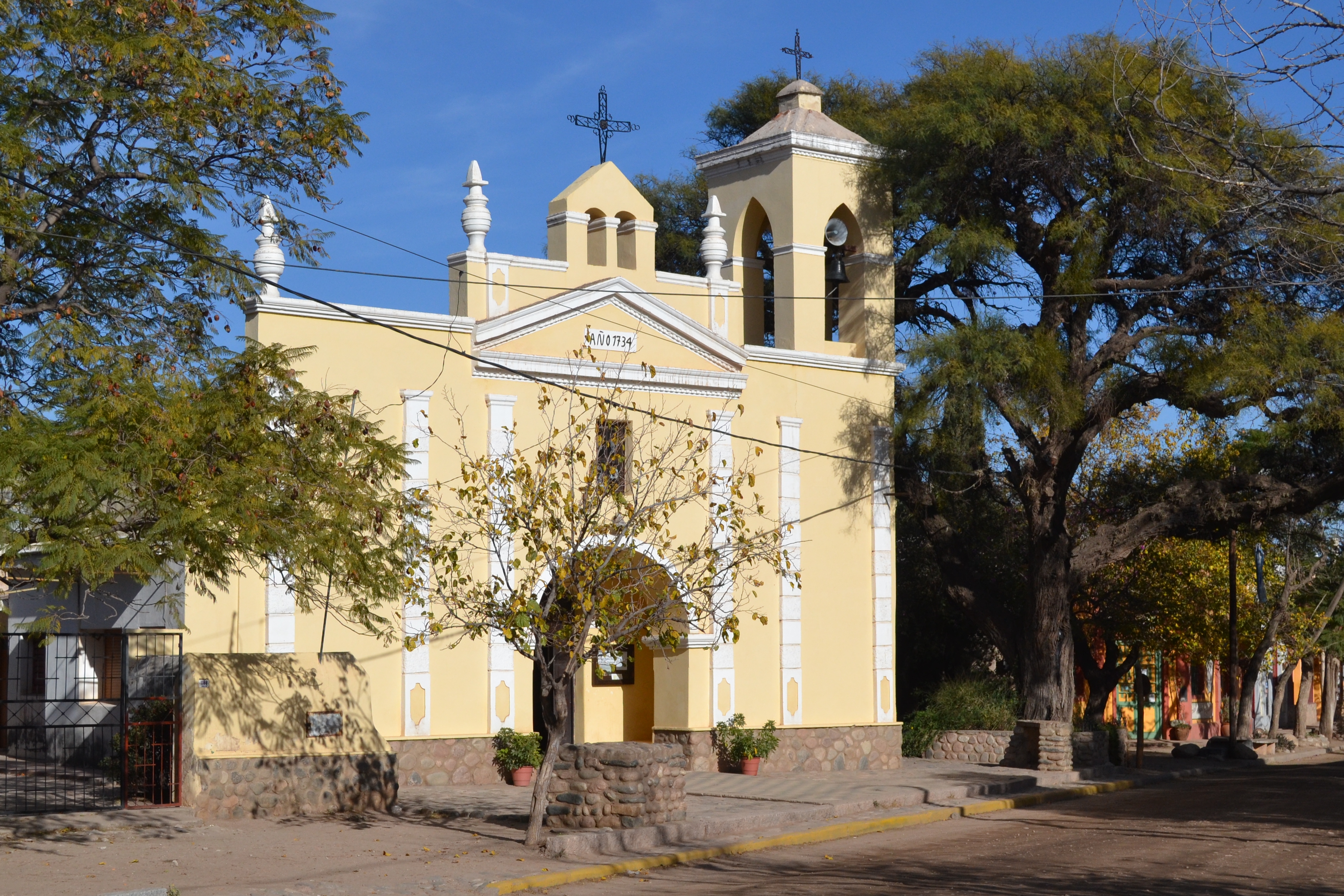 La capital serrana de la miel y de los hippies