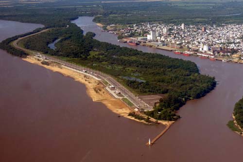 La ciudad inauguró el nuevo complejo turístico de la Isla del Puerto
