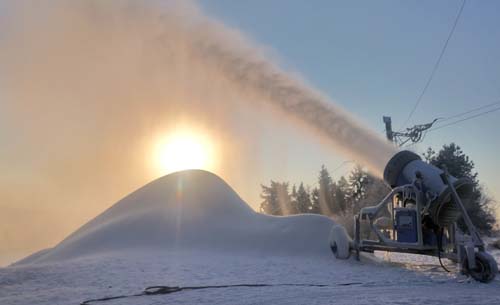 Artificial o natural: habrá nieve sí o sí en Catedral este año