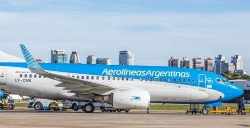 Aerolíneas Argentinas no despega de Aeroparque por una huelga