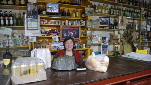 La noche de los almacenes en Roque Pérez