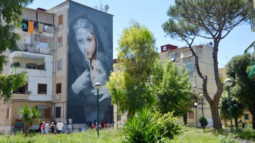 En Nápoles: un mural inspirado por l'Amica Geniale