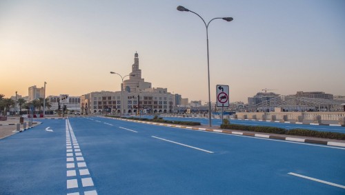 En Doha, el asfalto es azul