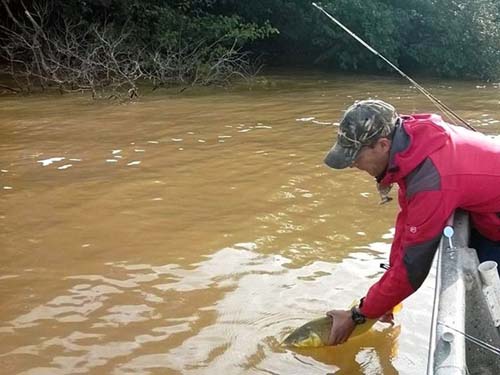 Un destino de termas, pesca e historia para el invierno
