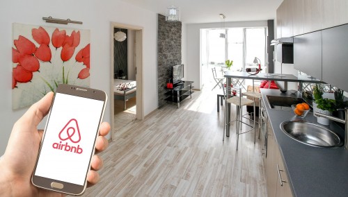 Airbnb promete ahora verificar las informaciones que publica