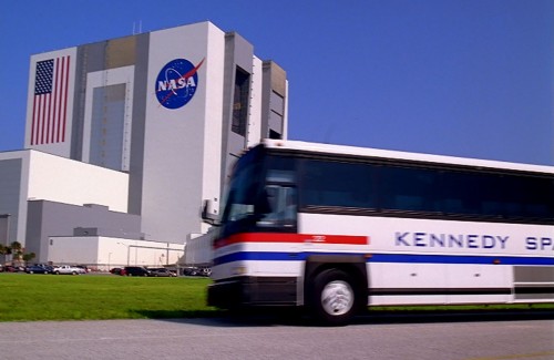 Un nuevo tour en bus en el centro espacial Kennedy