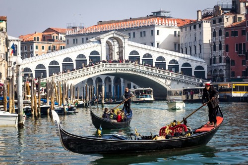 Como se fabrican las góndolas de Venecia