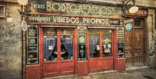 Cuales son los doce bares centenarios de Madrid