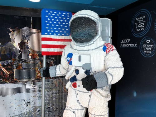Un astronauta hecho de Legos