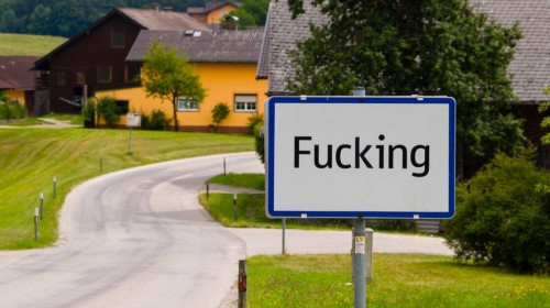 En Austria, Fucking cambia de nombre