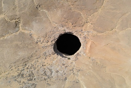 El pozo del infierno: un misterio geológico en Yemen