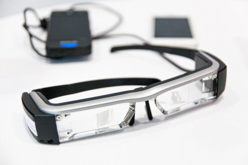 ¿A quiénes intentan vender las gafas  de Google?