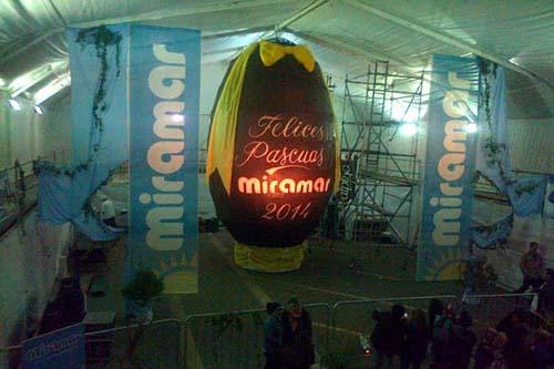 Huevo gigante y IIº Bienal de Arte en Miramar
