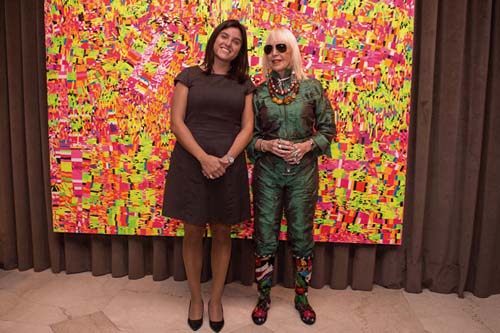 El hotel inaugura su segunda exposición de arte junto a Marta MInujin
