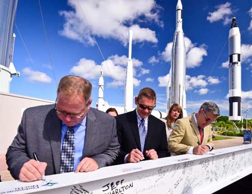 Héroes & Leyendas, la próxima atracción del parque espacial
