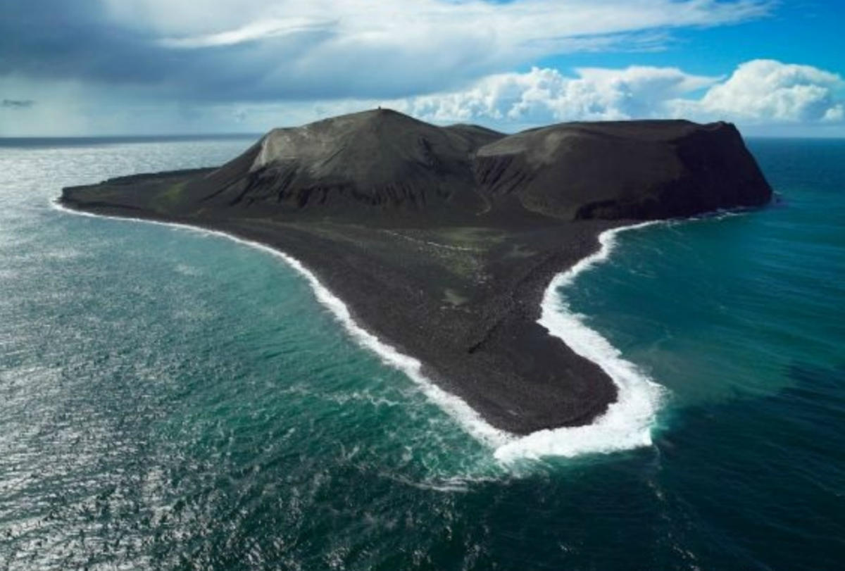 Surtsey, nueva isla cerca de Islandia.