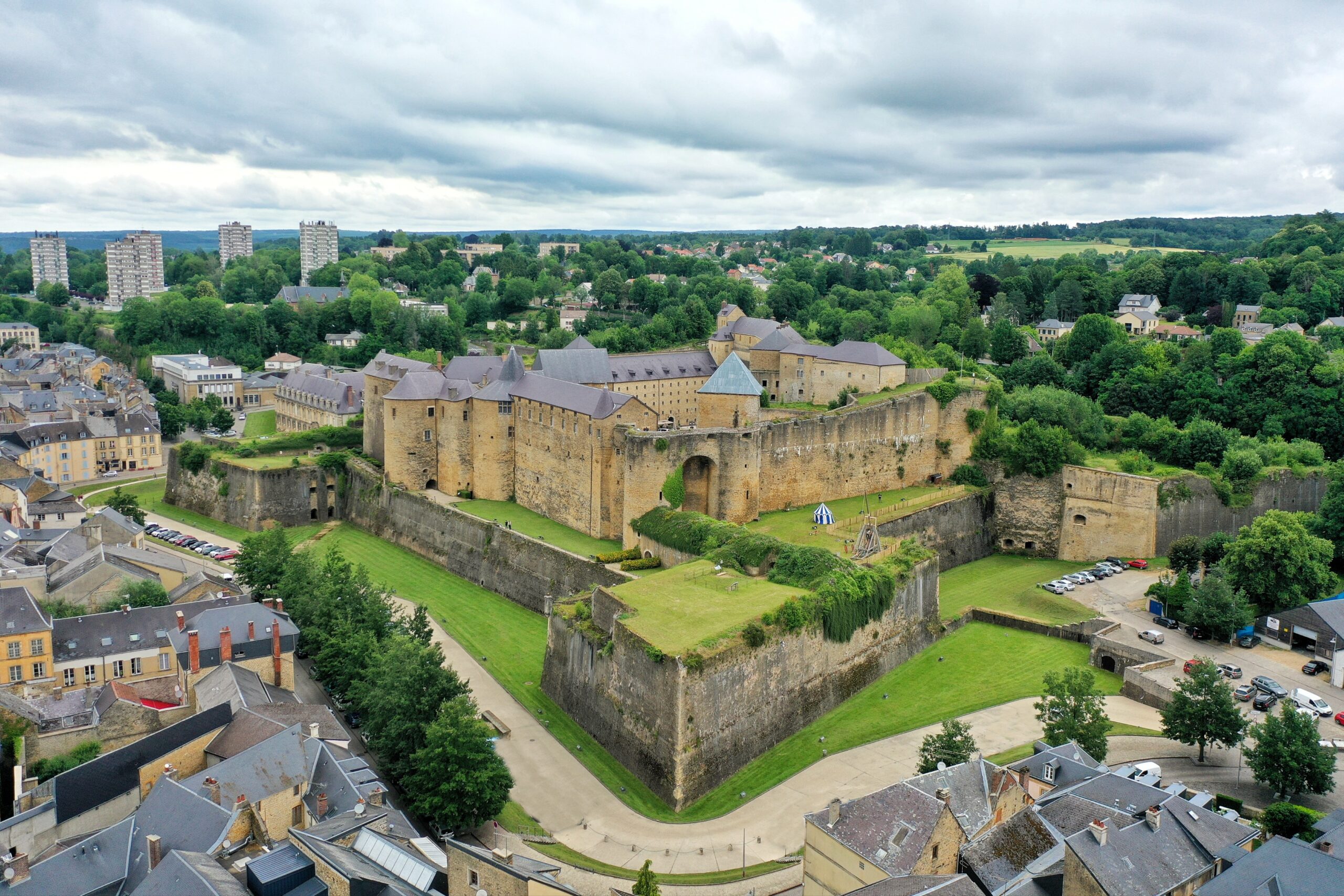 Una visita a la fortaleza medieval más grande de Europa