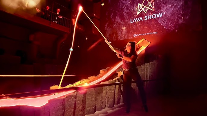 Lava Show de Reykjavik: simula en condiciones reales un acercamiento a la lava volcánica en fusión
