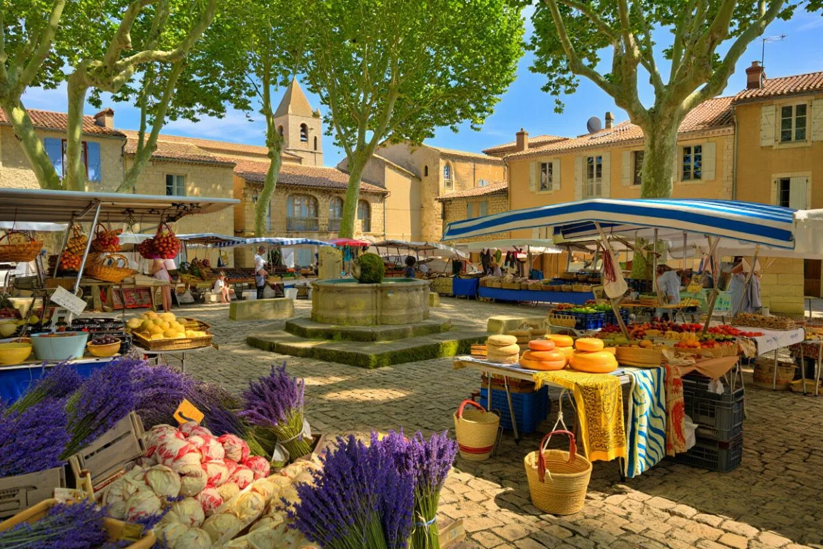 Dijon, Camembert, Roquefort y los demás lugares de Francia asociados con productos mundialmente conocidos 