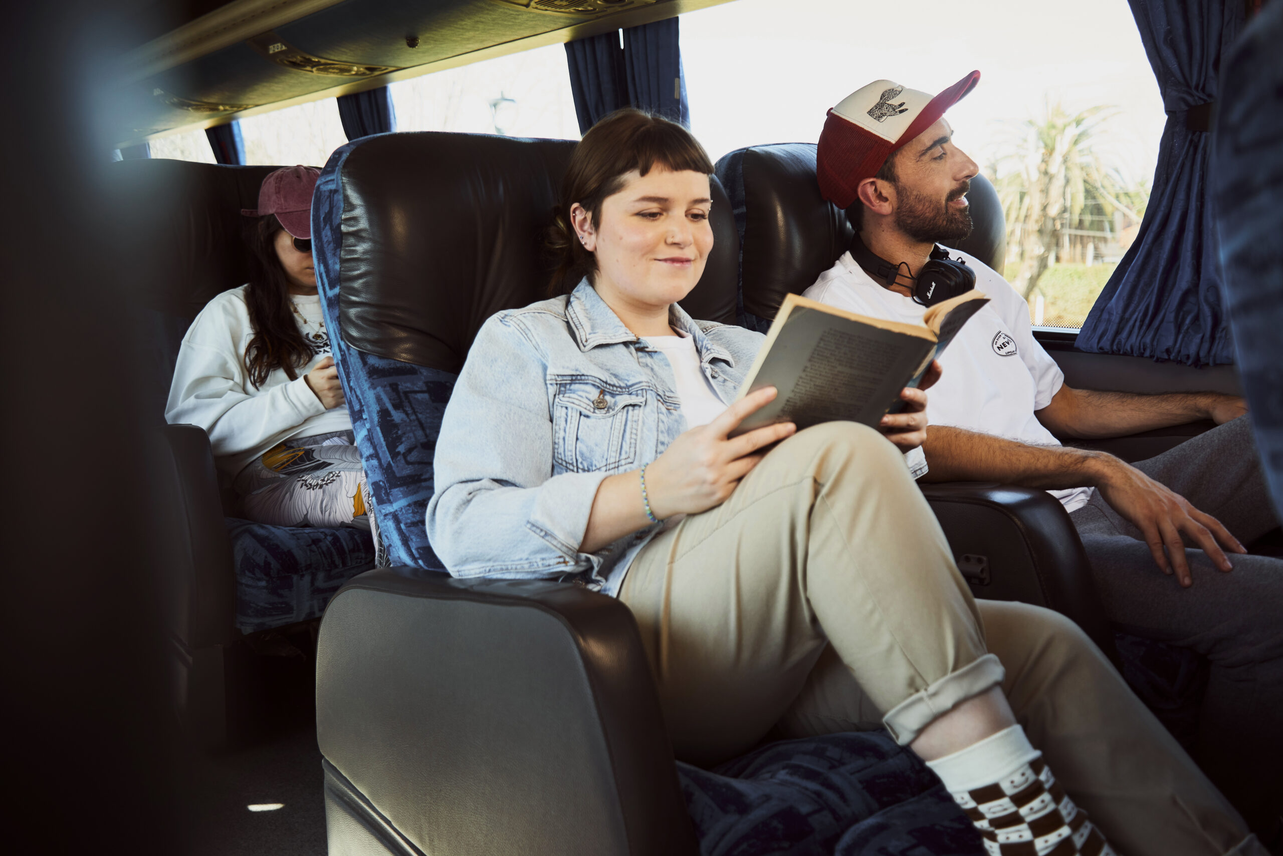 ¿Avión o micro? ¿Qué conviene para viajar por la Argentina?