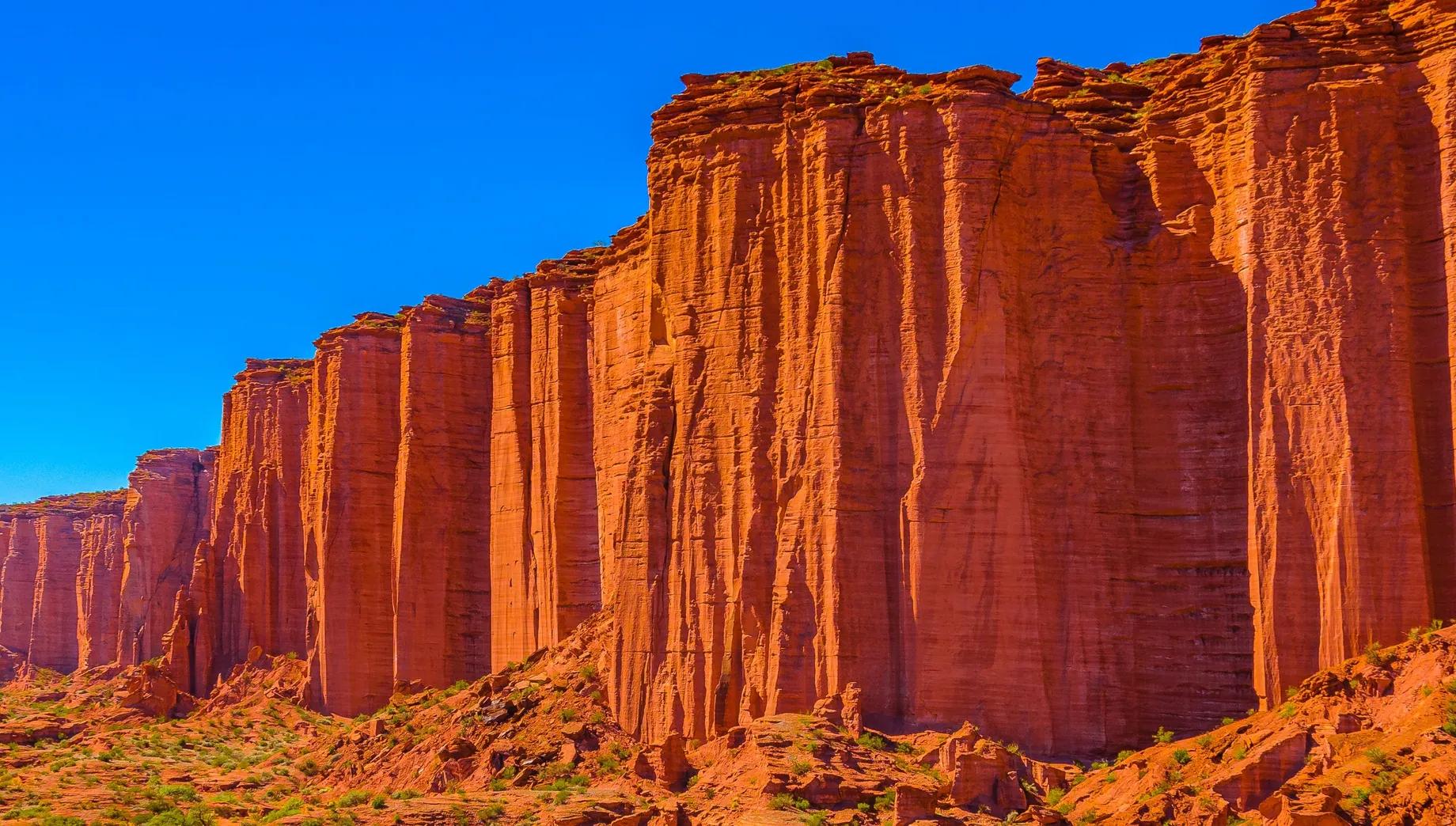 El valle rojo de La Rioja, Argentina, donde el tiempo se cuenta en millones de años