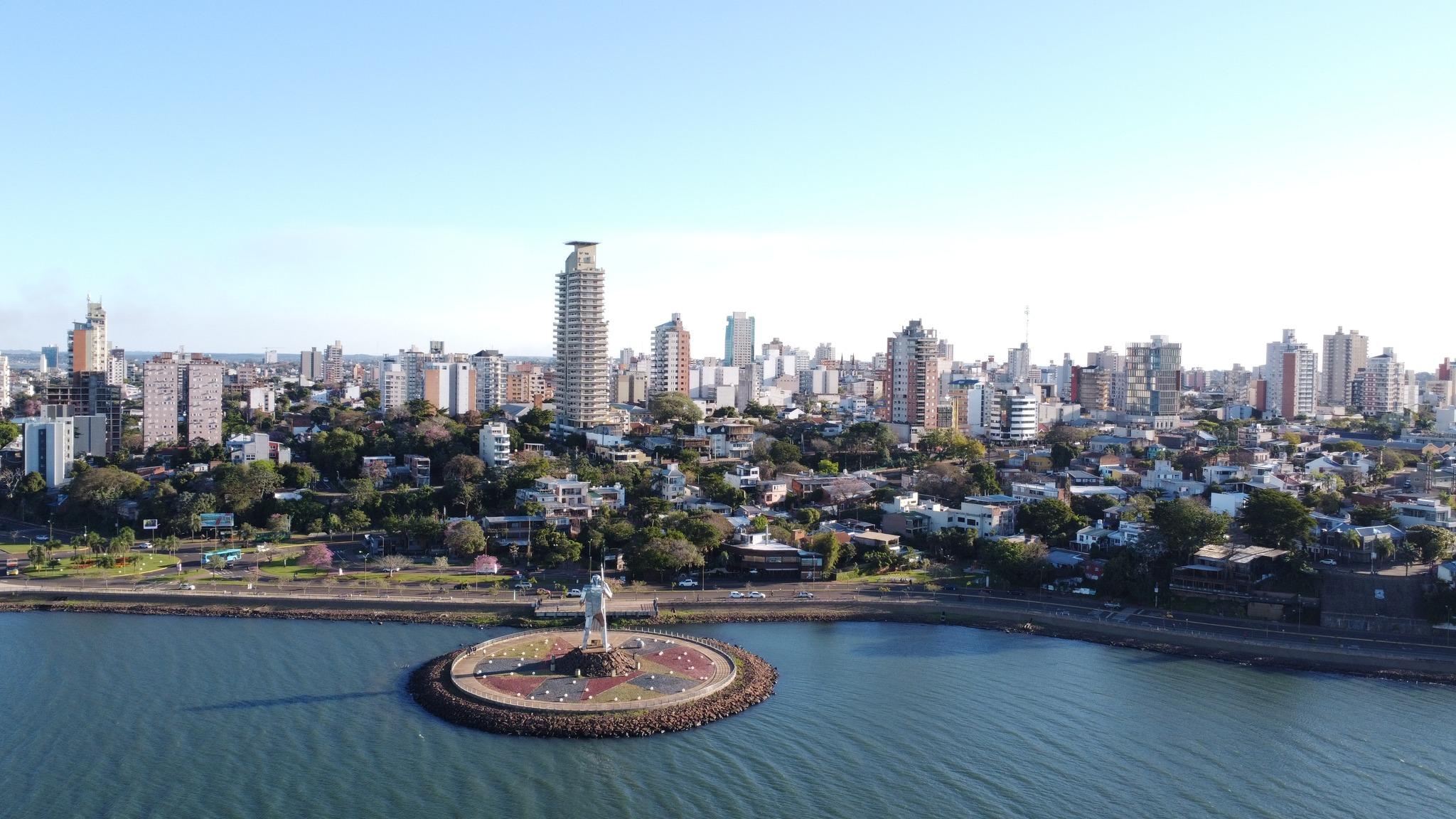 Costanera de Posadas: qué ver y qué hacer a lo largo de uno de los paseos urbanos más grandes de la Argentina