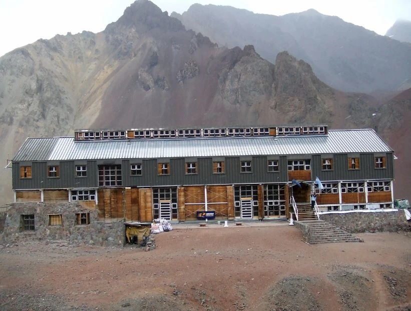 El hotel más alto del mundo se encuentra en la Argentina, pero está abandonado