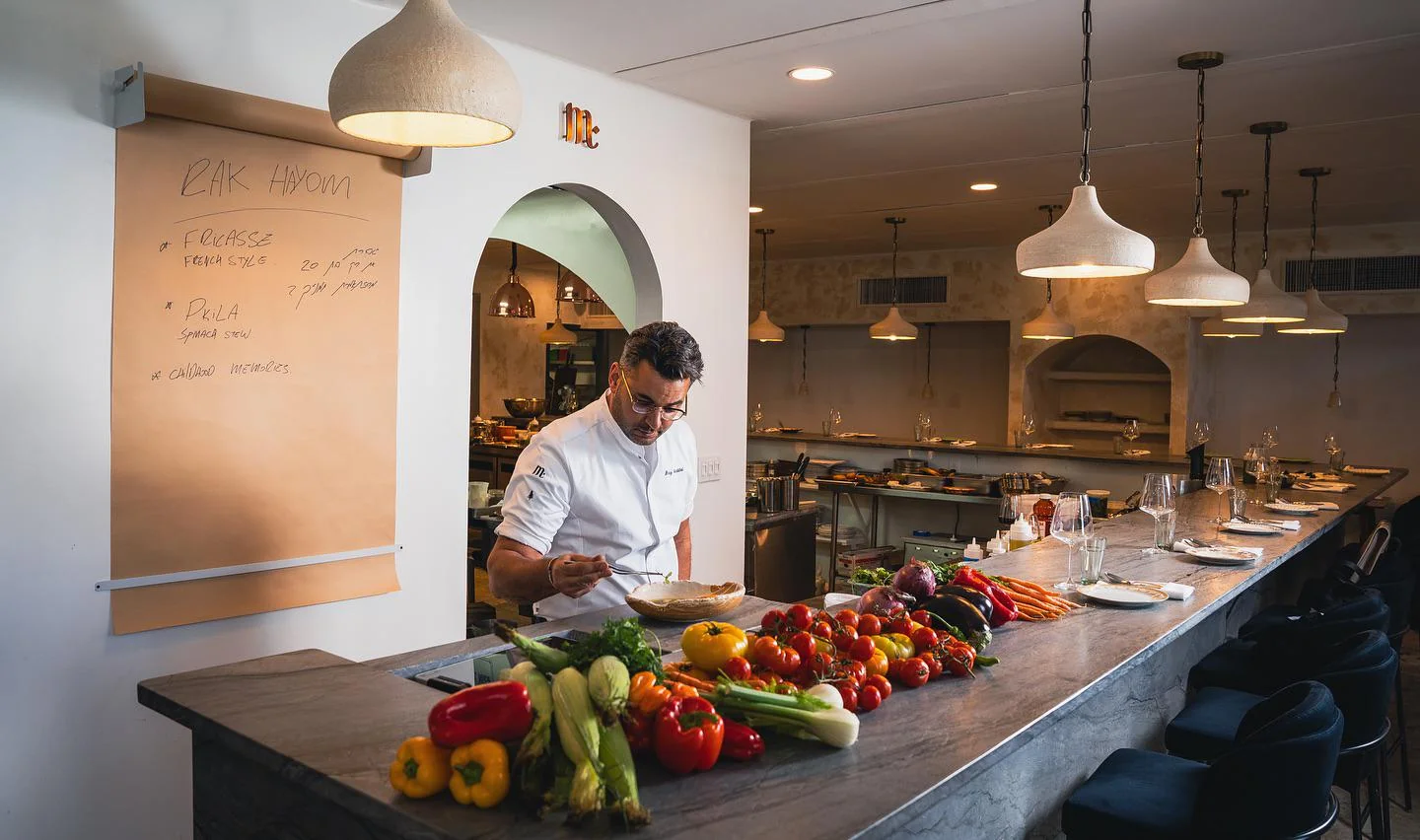 Cómo es comer en Mutra, el primer restaurante kosher del mundo en recibir una Estrella Michelin