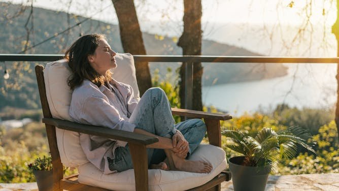 La paradoja de las vacaciones: cuanto más necesitamos descansar, más nos cuesta conseguirlo