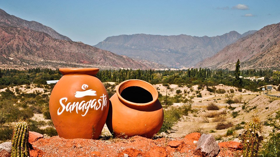 Sanagasta, un pueblo riojano entre dinosaurios, vinos y leyendas