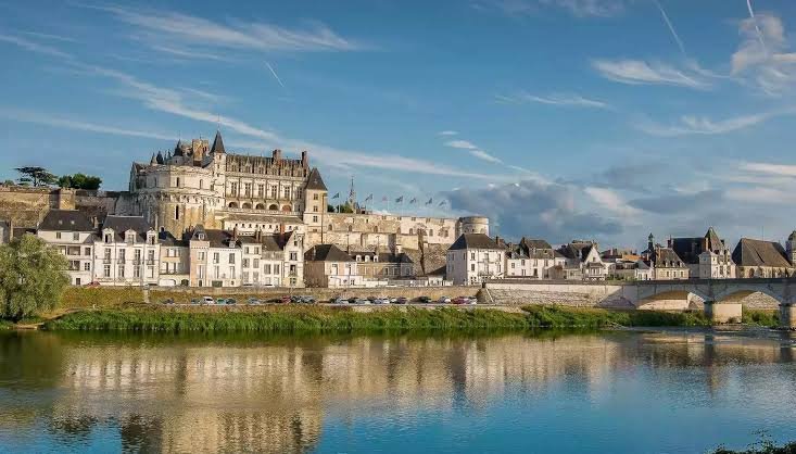 Reabrirán un hotel en Francia que se encuentra al pie de la tumba de Leonardo da Vinci